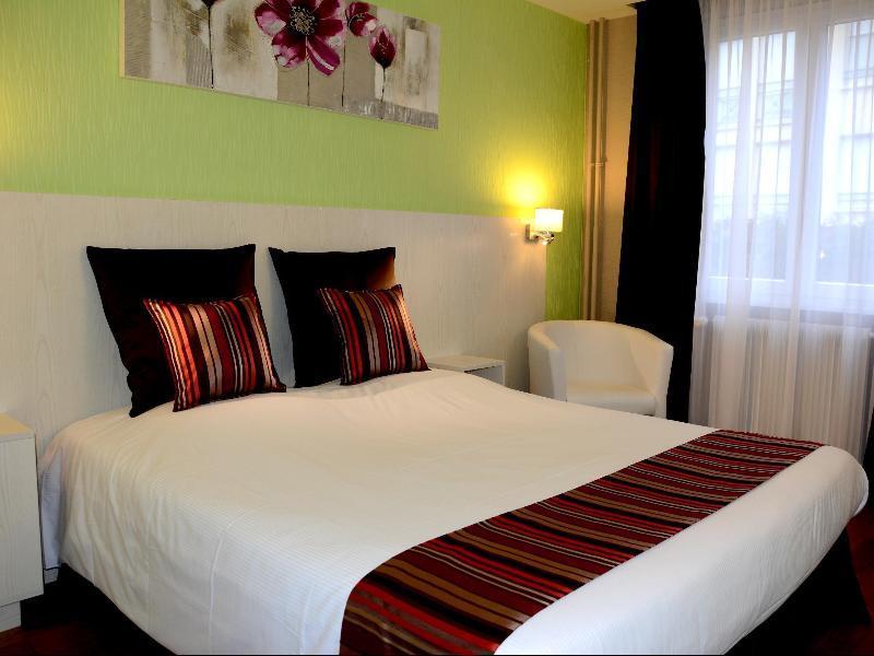 Logis Hotel Du Centre - Halte Ideale En Cyclotourisme Avec Garage A Velos Clos Molsheim Kültér fotó
