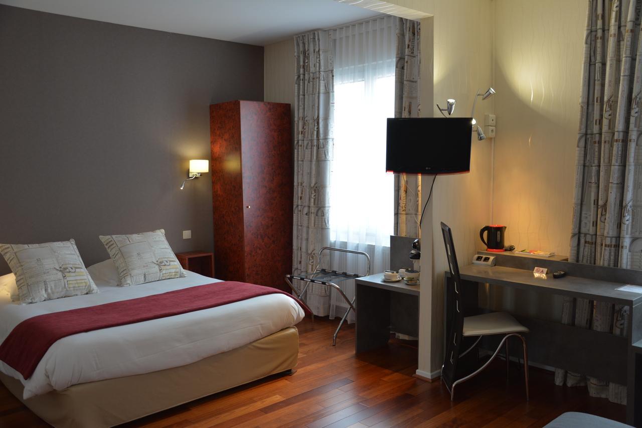 Logis Hotel Du Centre - Halte Ideale En Cyclotourisme Avec Garage A Velos Clos Molsheim Kültér fotó