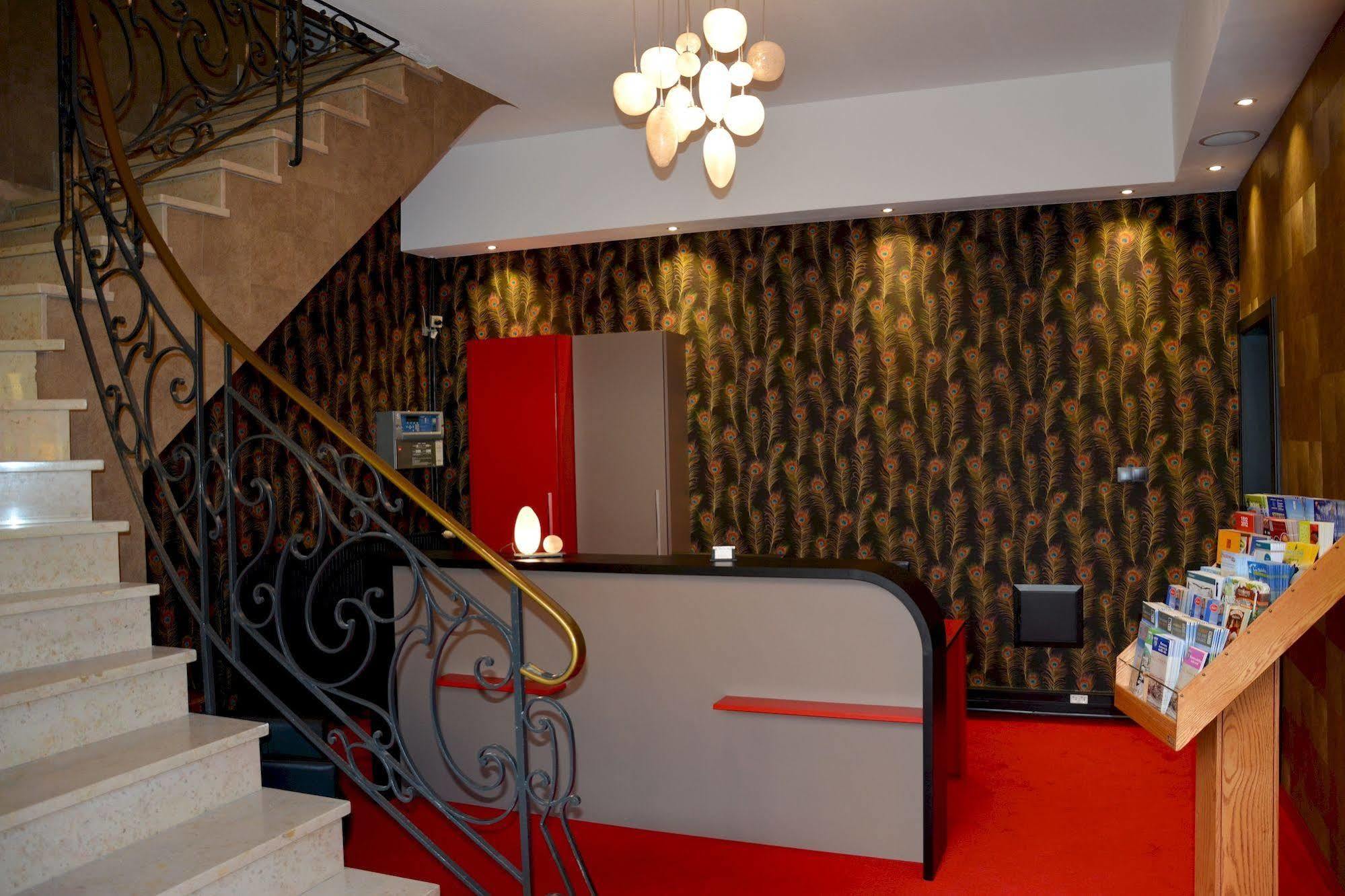 Logis Hotel Du Centre - Halte Ideale En Cyclotourisme Avec Garage A Velos Clos Molsheim Kültér fotó